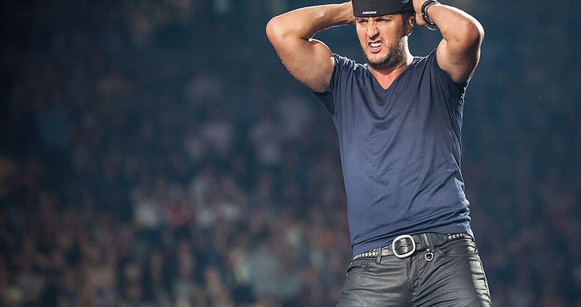 Watch: Luke Bryan can't stop drunk girl from fighting ...